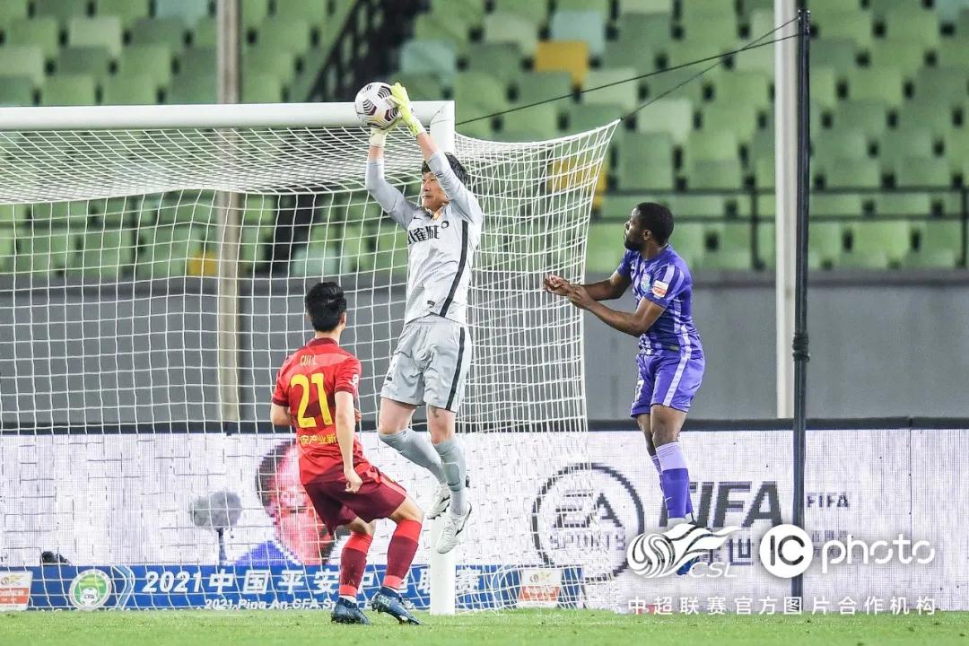 الدوري الإسباني 2023-24موسم من المنافسة الشرسة والإثارة المتجددة