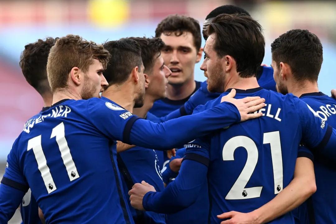 نهائي دوري أبطال أوروبا 2000ملحمة إسبانية فرنسية لا تُنسى